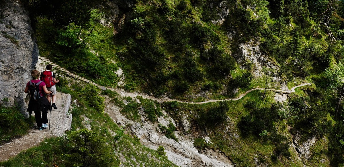 Hikingroute auf Nusa Linda