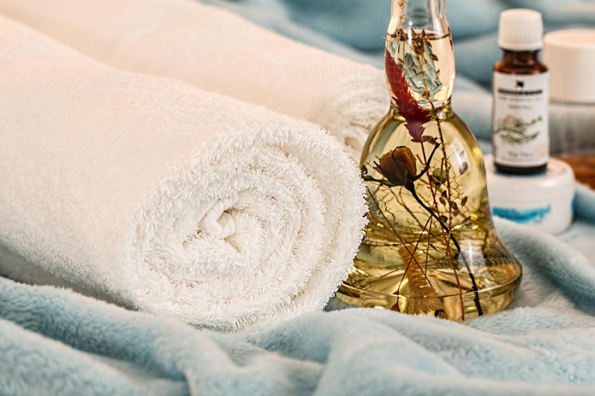 ristorante spa con massaggiatore e stanza