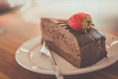 最高のペアリング術：バリのケーキを格上げする飲み物との調和