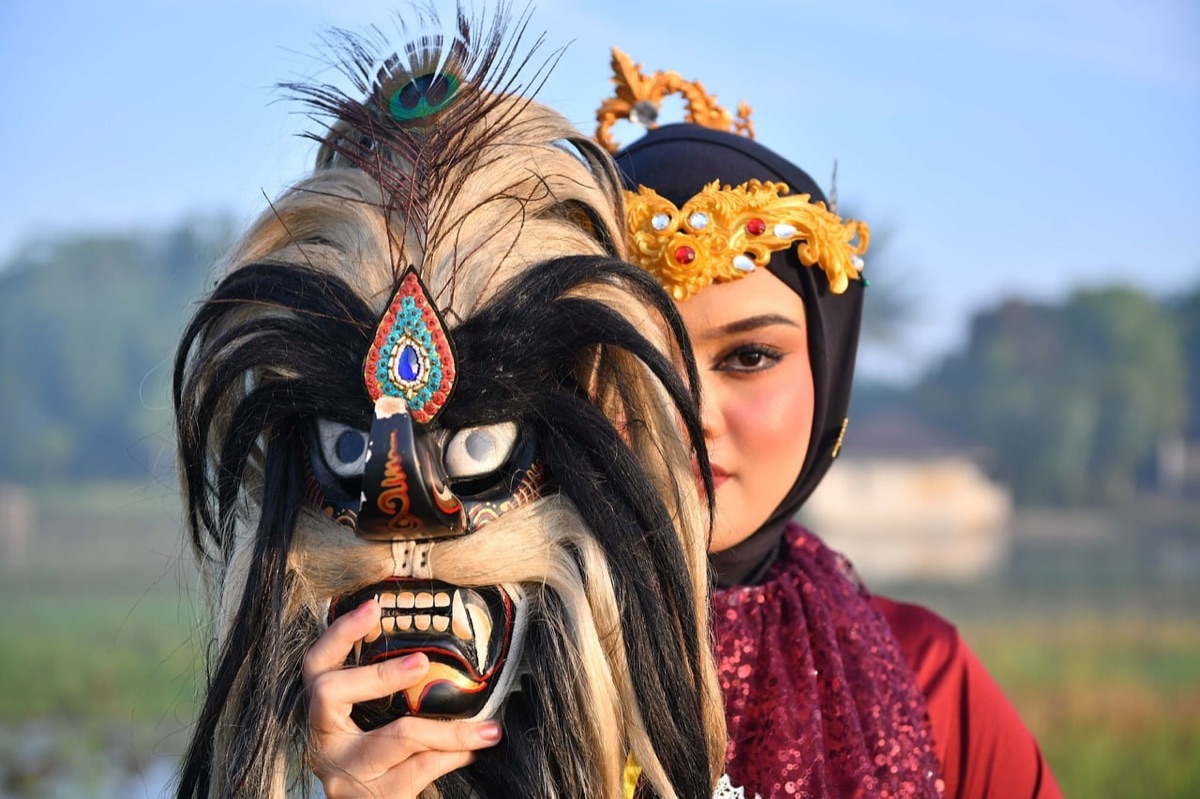 Traditional Dance Performance