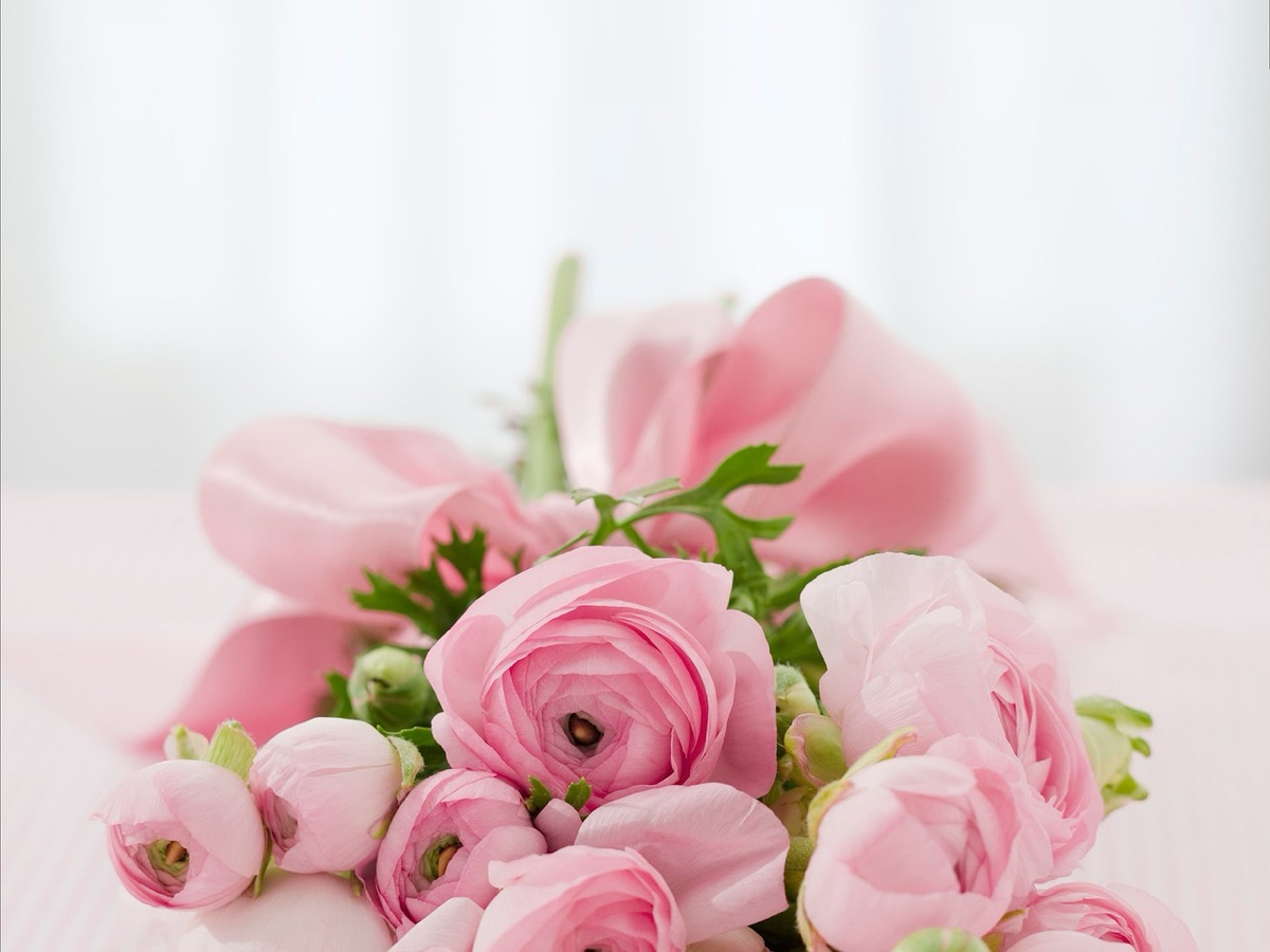 Bali cake in flower arrangement