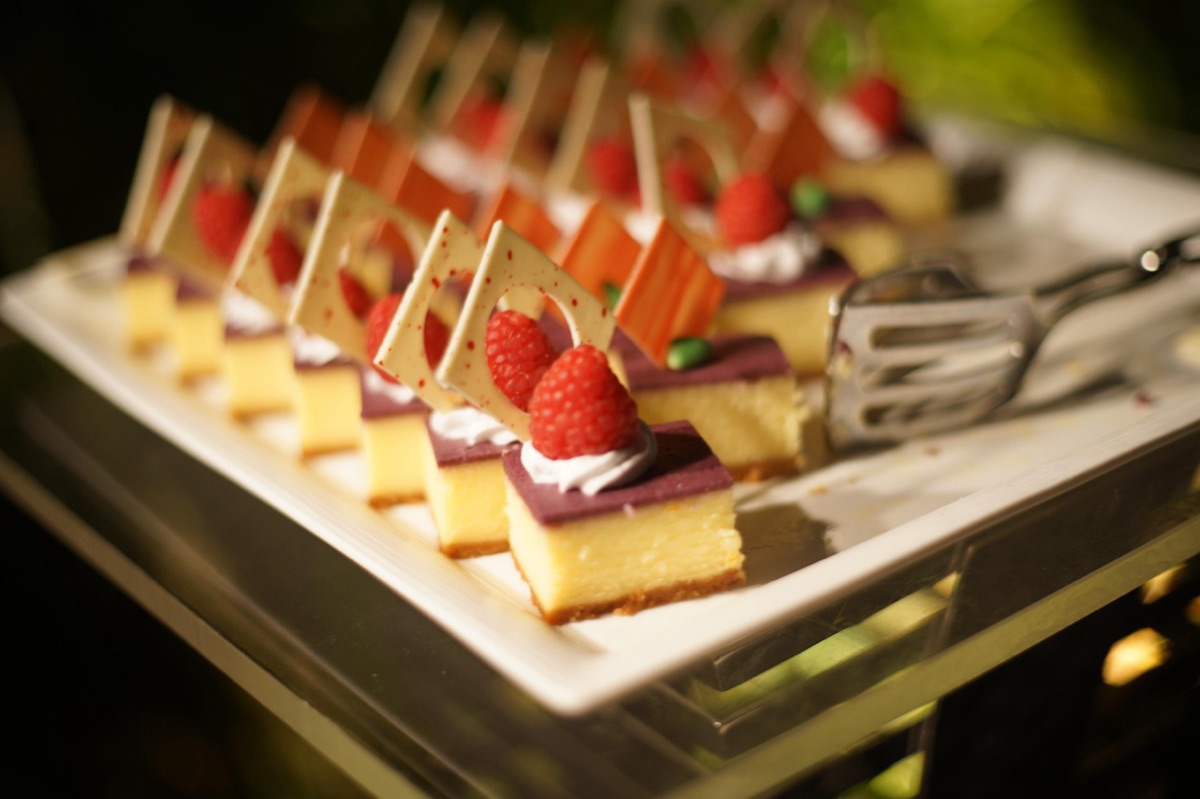 padeiro com cake em bali